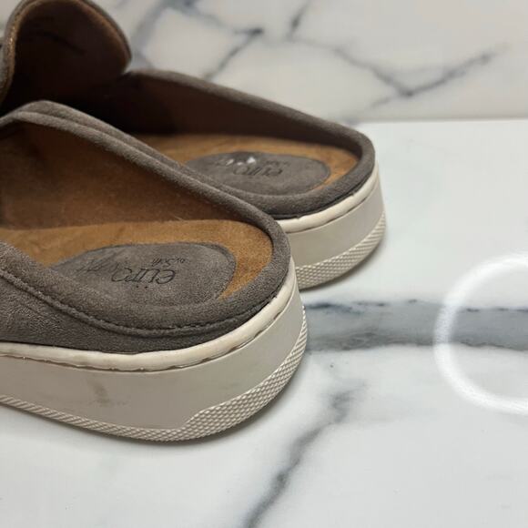Eurosoft Women's Neutral Faux Suede Comfort Slides Mulan Mules Sz 11 EUC - Picture 5 of 6